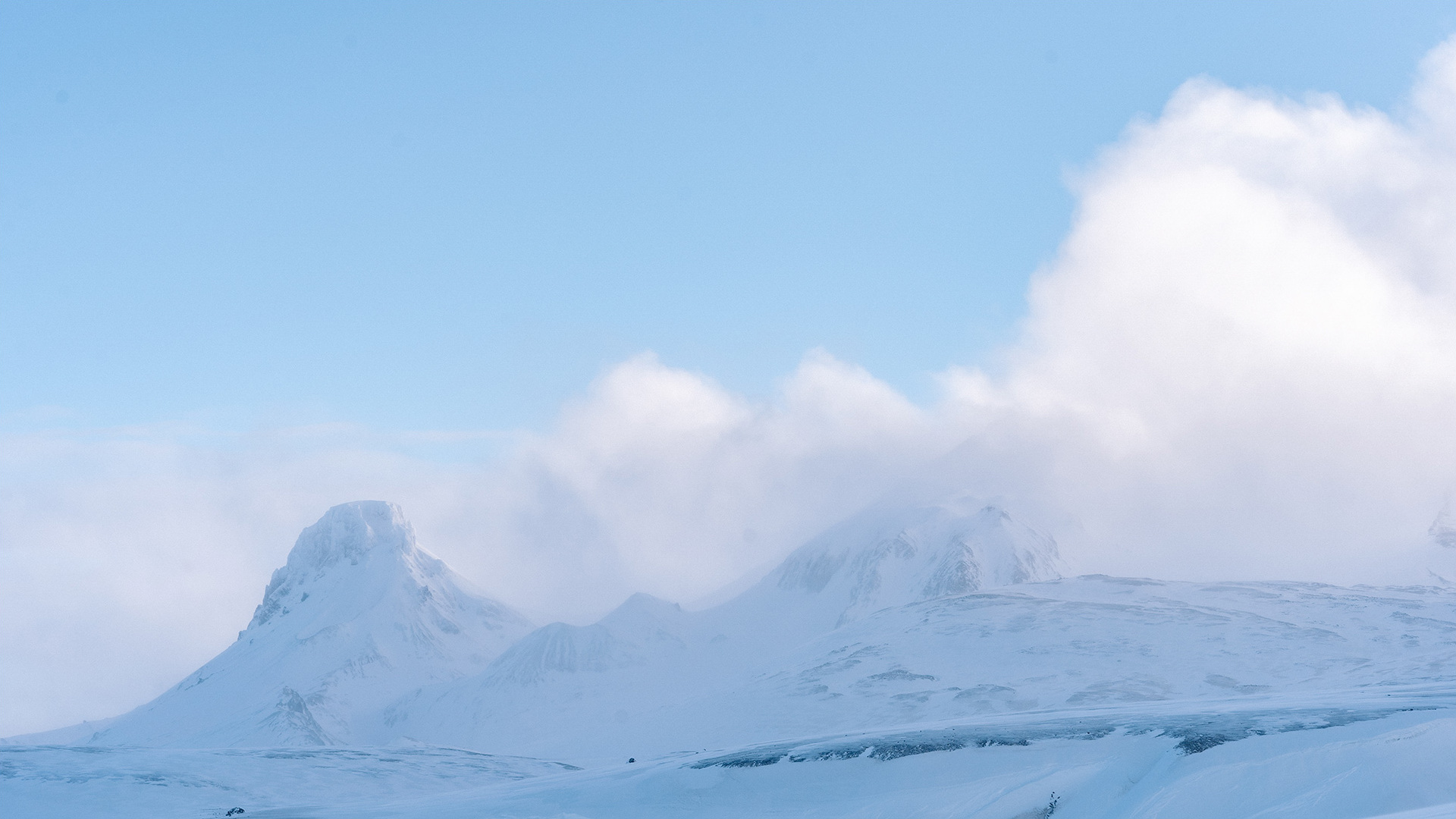 Winter Adventure — Icelandic Highlands